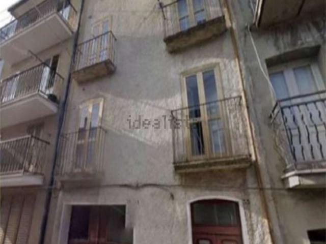 Villetta indipendente in vendita di 161 m² in Via Vincenzo Bellini, 41