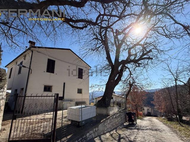 Villetta indipendente in vendita di 161 m² in Strada Senza Nome, 53