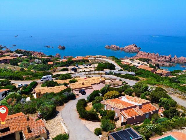 Villetta indipendente in vendita di 162 m² in Via L&apos Angulu
