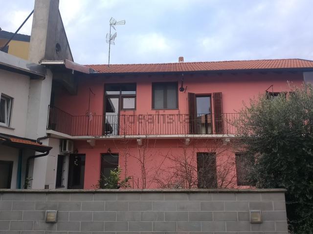 Villetta indipendente in vendita di 162 m² in Via Novara, 5