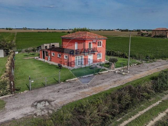 Villetta indipendente in vendita di 162 m² in Via Polesini, 5