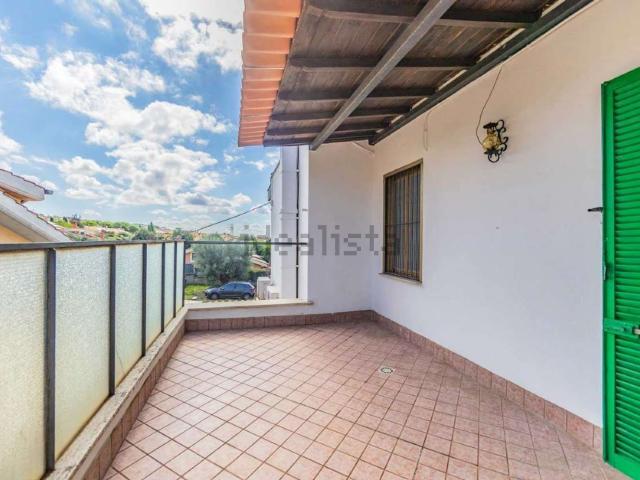 Villetta indipendente in vendita di 162 m² in Via Rufelli