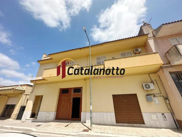 Villetta indipendente in vendita di 163 m² in Via Ammiraglio L. Rizzo