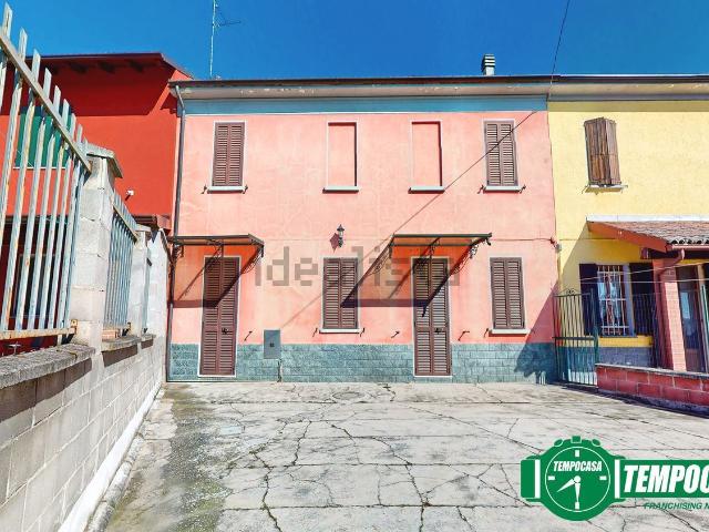 Villetta indipendente in vendita di 163 m² in Via Savoia