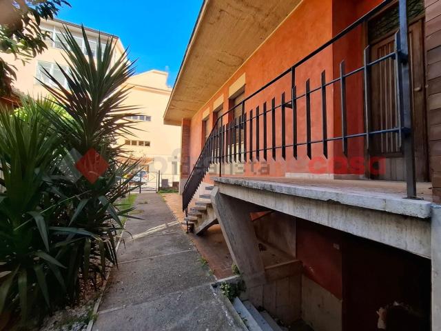 Villetta indipendente in vendita di 163 m² in Via Santa Lucia