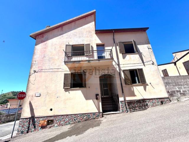 Villetta indipendente in vendita di 164 m² in Via Giuseppe Garibaldi, 18