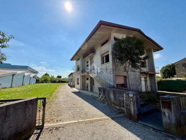 Villetta indipendente in vendita di 164 m² in Via degli Olmi, 2