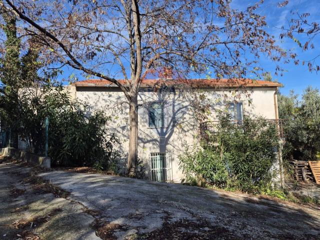 Villetta indipendente in vendita di 164 m² in Contrada Briccioli, 8
