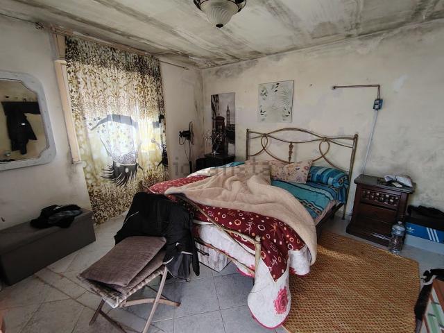 Villetta indipendente in vendita di 165 m² in Via Costa Buffa