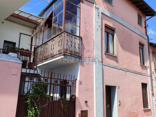 Villetta indipendente in vendita di 165 m² in Via G. Mazzini