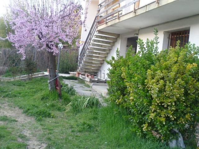 Villetta indipendente in vendita di 165 m² in Via Giacomo Brodolini