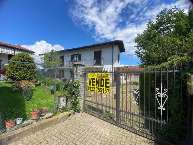 Villetta indipendente in vendita di 165 m² in Via dell scuole