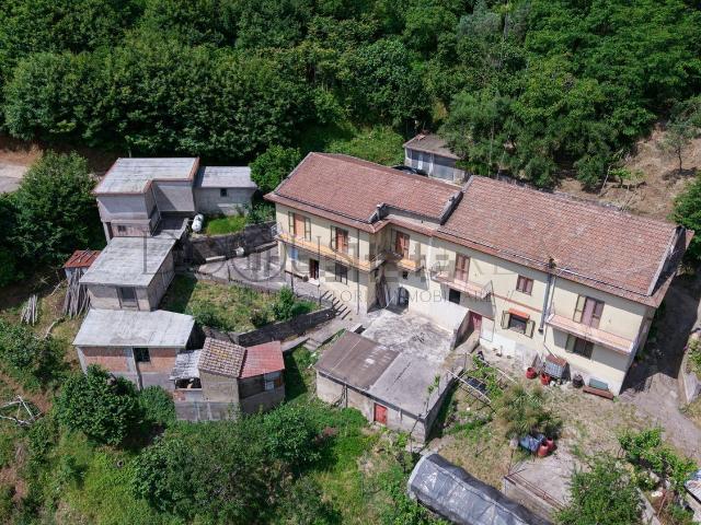 Villetta indipendente in vendita di 165 m² in Via Fossa Lupara