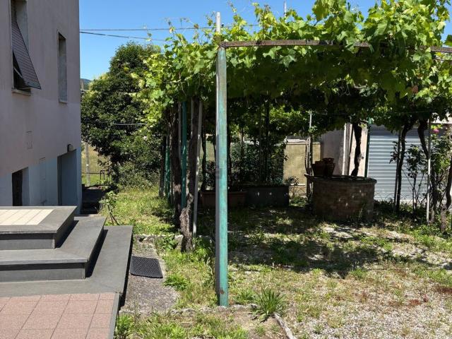 Villetta indipendente in vendita di 165 m² in Via Flaminia Ternana