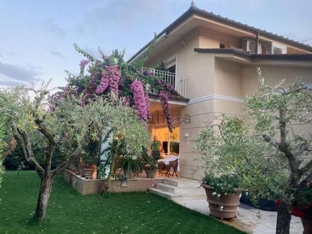 Villetta indipendente in vendita di 165 m² in Via Flli Cervi, 12