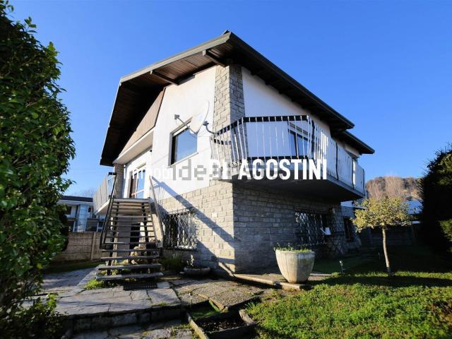 Villetta indipendente in vendita di 165 m² in Via Monte Ortigara, 6