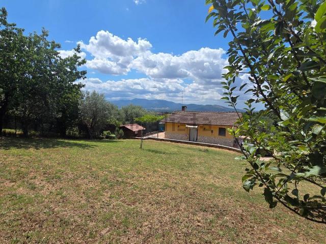 Villetta indipendente in vendita di 165 m² in Via Padre Eutimio Castellani