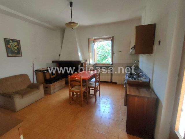 Villetta indipendente in vendita di 165 m² in Via Roncaglia