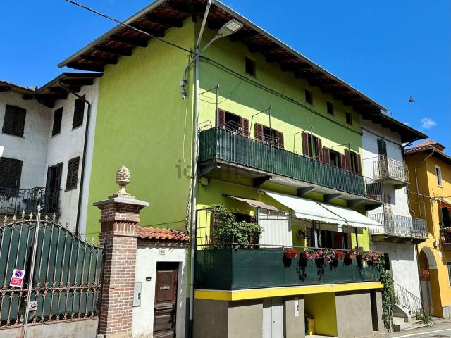 Villetta indipendente in vendita di 165 m² in Via XXV Aprile, 28