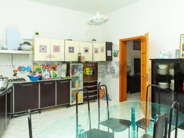 Villetta indipendente in vendita di 166 m² in Via San Nicolò, 93