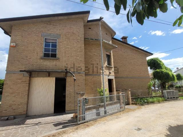 Villetta indipendente in vendita di 166 m² in Via Piangipane, 171