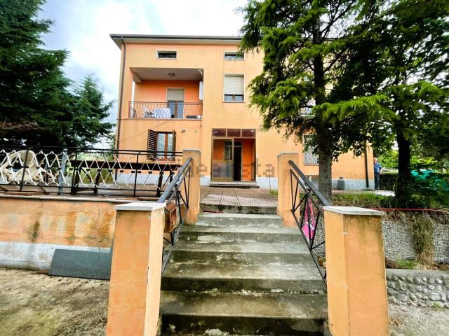Villetta indipendente in vendita di 166 m² in Località Lucina Tratturello
