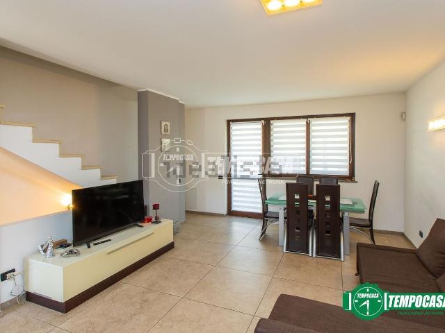 Villetta indipendente in vendita di 167 m² in Via Andrea Costa, 17