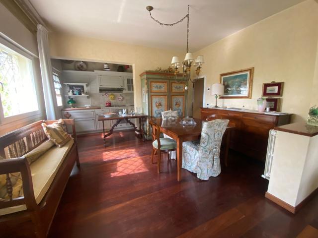 Villetta indipendente in vendita di 167 m² in Via Montello