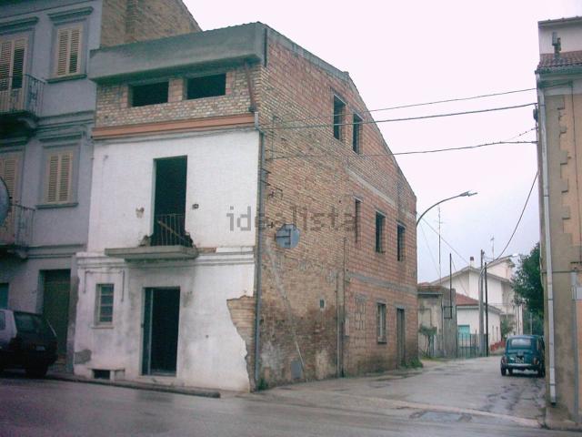 Villetta indipendente in vendita di 168 m² in Via Levante