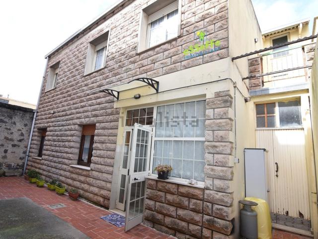 Villetta indipendente in vendita di 168 m² in Via Campania, 8