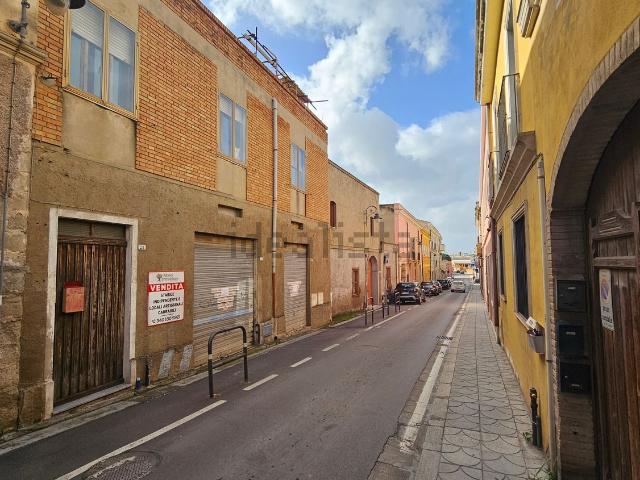 Villetta indipendente in vendita di 168 m² in Via Giulio Cesare