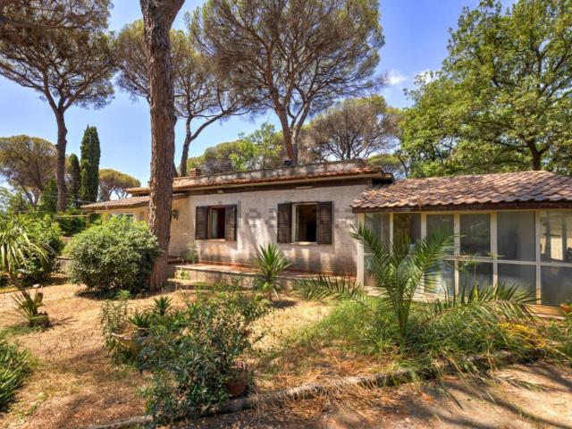 Villetta indipendente in vendita di 168 m² in Via di Ceri