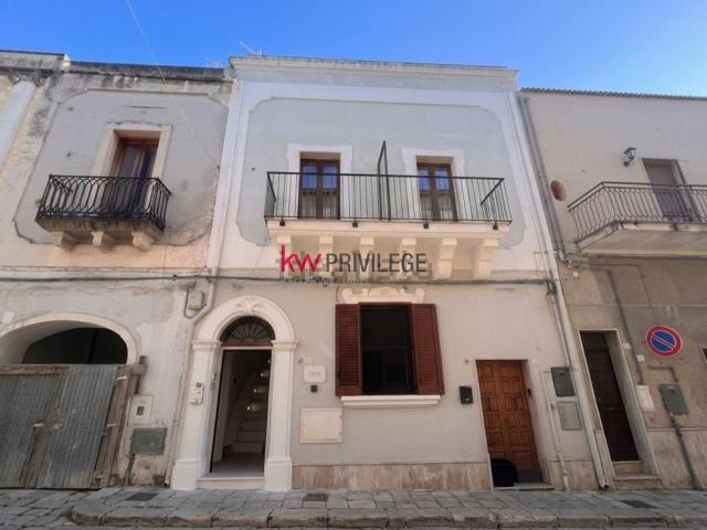Villetta indipendente in vendita di 168 m² in Via Epifanio Ferdinando, 131