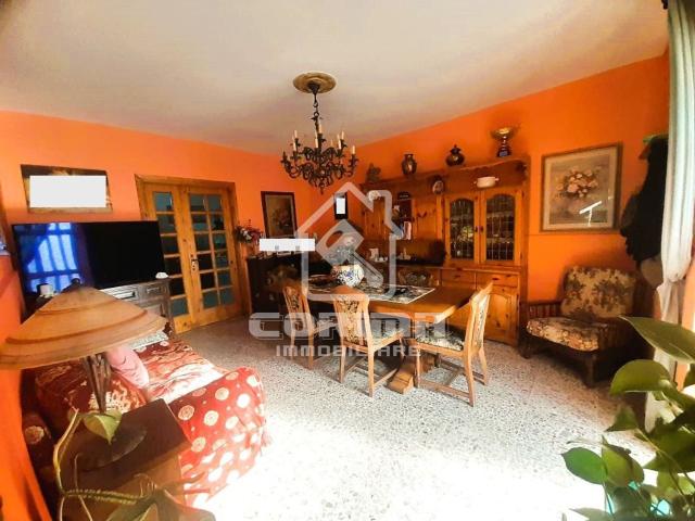 Villetta indipendente in vendita di 168 m² in Via Orsini