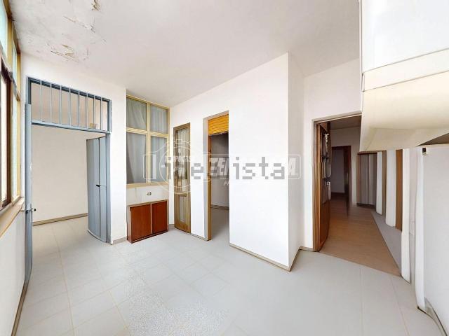 Villetta indipendente in vendita di 168 m² in Via Papa Giovanni XXIII