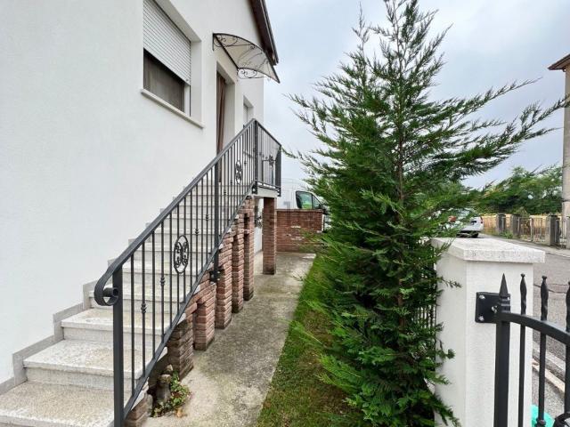 Villetta indipendente in vendita di 168 m² in Via Pietro Micca