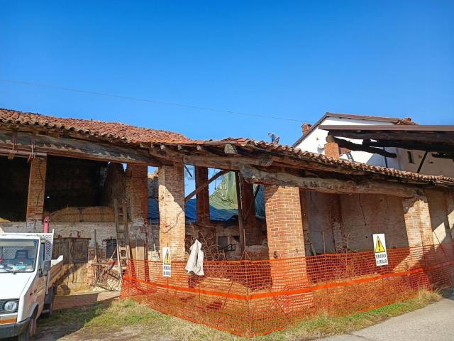 Villetta indipendente in vendita di 169 m² in Via Vecchia di Cuneo