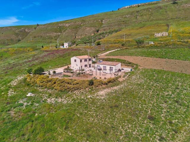 Villetta indipendente in vendita di 169 m² in Contrada Ciardazzi, 520