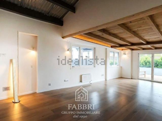 Villetta indipendente in vendita di 170 m² in Via Colombarola