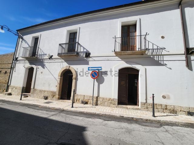 Villetta indipendente in vendita di 170 m² in Via Circonvallazione, 1