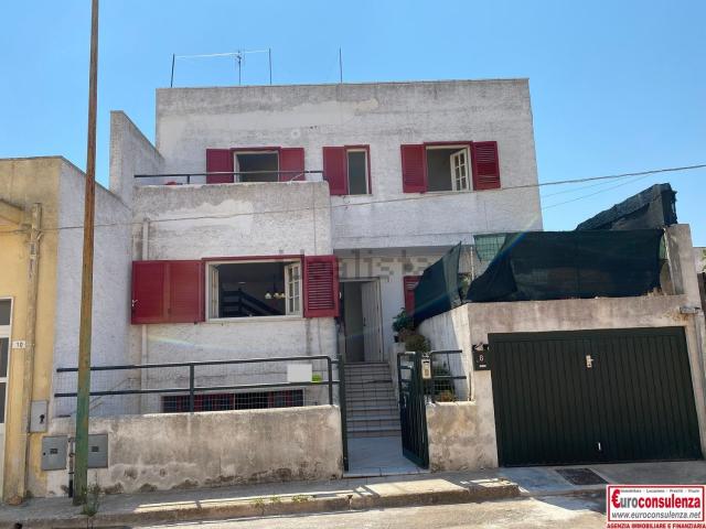 Villetta indipendente in vendita di 170 m² in Via abruzzi