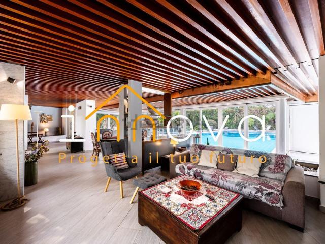 Villetta indipendente in vendita di 170 m² in Via Basilea, 3