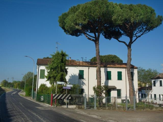 Villetta indipendente in vendita di 170 m² in Via Bassa Superiore, 1