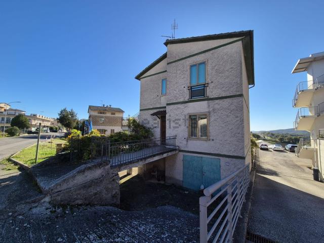 Villetta indipendente in vendita di 170 m² in Via Giacomo Matteotti, 69