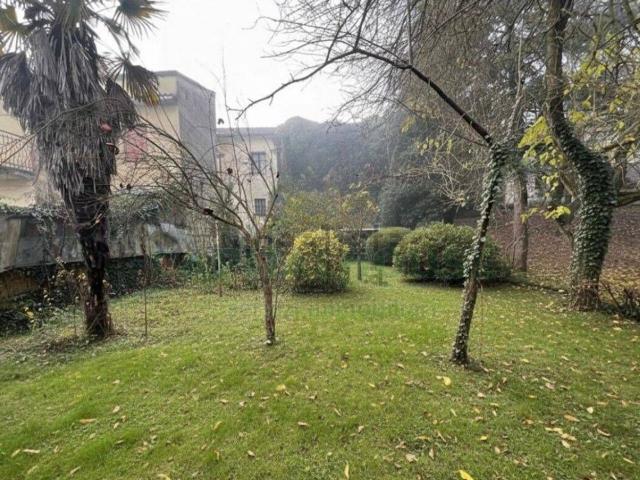Villetta indipendente in vendita di 170 m² in Via Guglielmo Marconi, 38