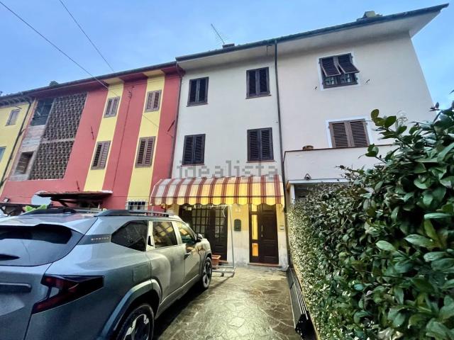 Villetta indipendente in vendita di 170 m² in Via Don Emilio Angeli, 122