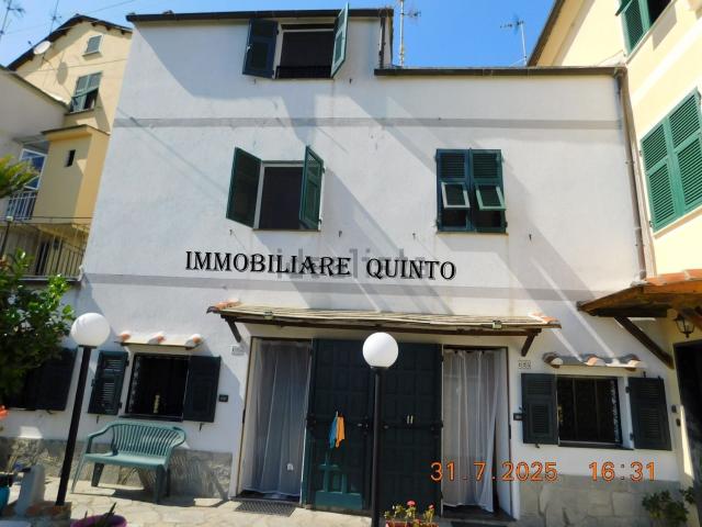 Villetta indipendente in vendita di 170 m² in Via del Chiapparo