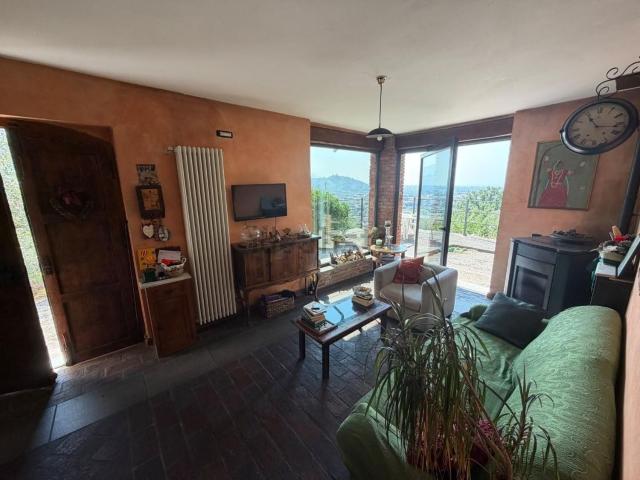 Villetta indipendente in vendita di 170 m² in Via della Bassa, 173