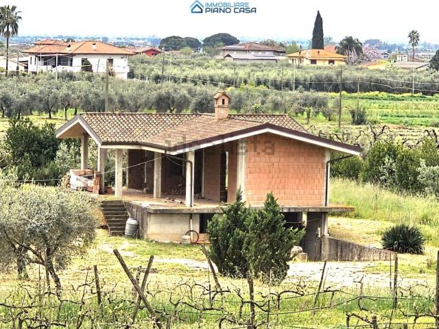 Villetta indipendente in vendita di 170 m² in Via della Ferrovia