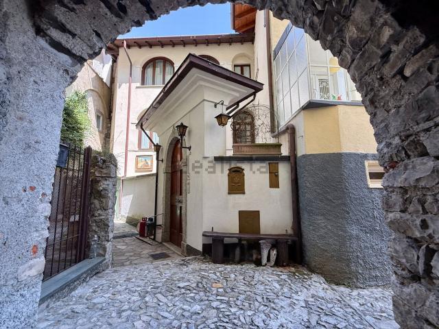 Villetta indipendente in vendita di 170 m² in Via delle Mele